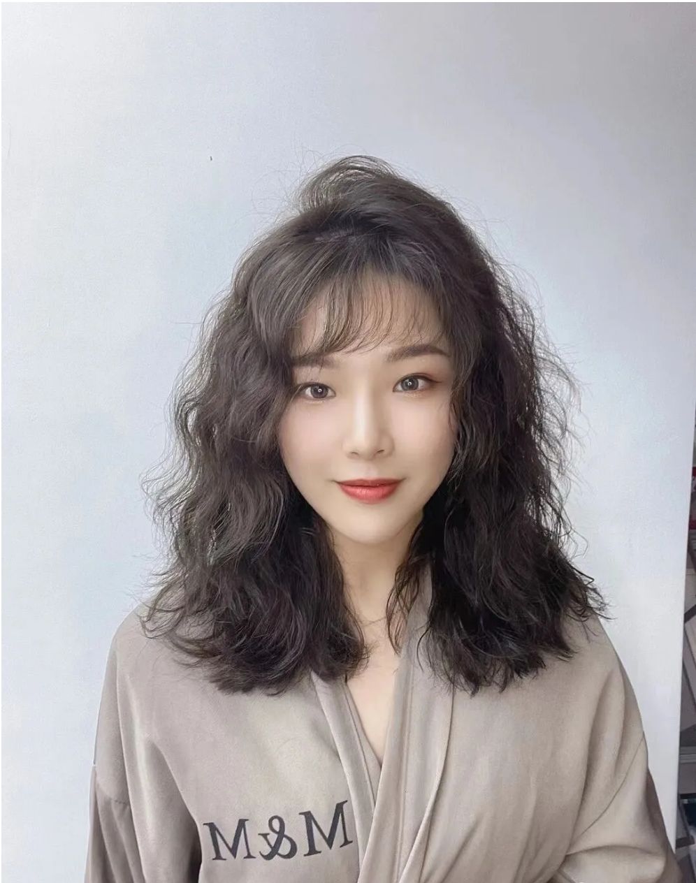 穿衣搭配 2月发型怎么做？选来选去我看好这14款，还是烫发最时尚