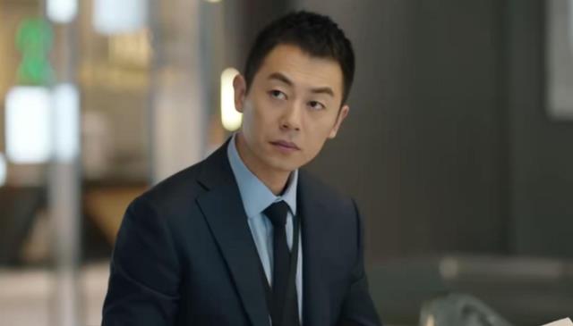 秋招|朱亚文、万茜主演《简言的夏冬》，另辟蹊径，国产职业剧王炸来了