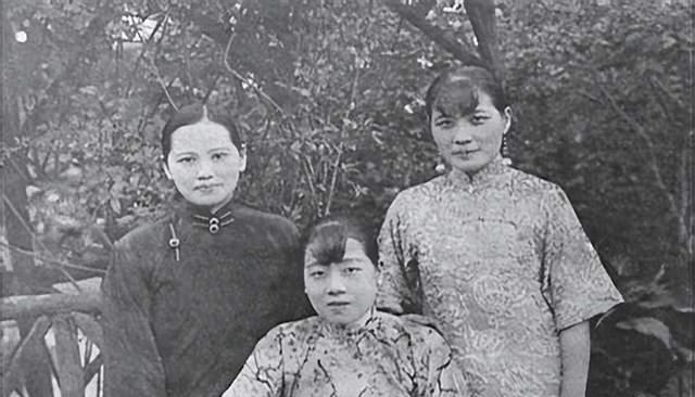 民国32年,逃难兄妹夜宿小旅馆财物被盗,表明身份后军警迅速破案