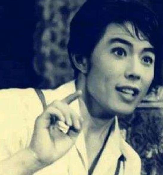 杨超越|张铁林:风流倜傥,四处留情