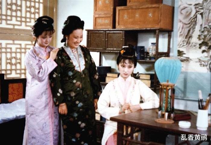 陈晓旭|87《红楼梦》她的美,一直被严重低估,真人比镜头中漂亮多了