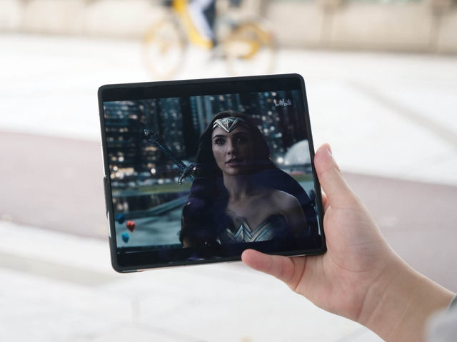 荣耀MagicV|春节魔法师！荣耀Magic V这些功能让你感受加倍快乐