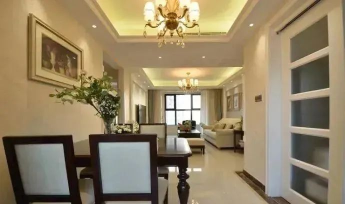 110平两室新房，朋友看到客厅眼睛都亮了，直夸温馨有品位！