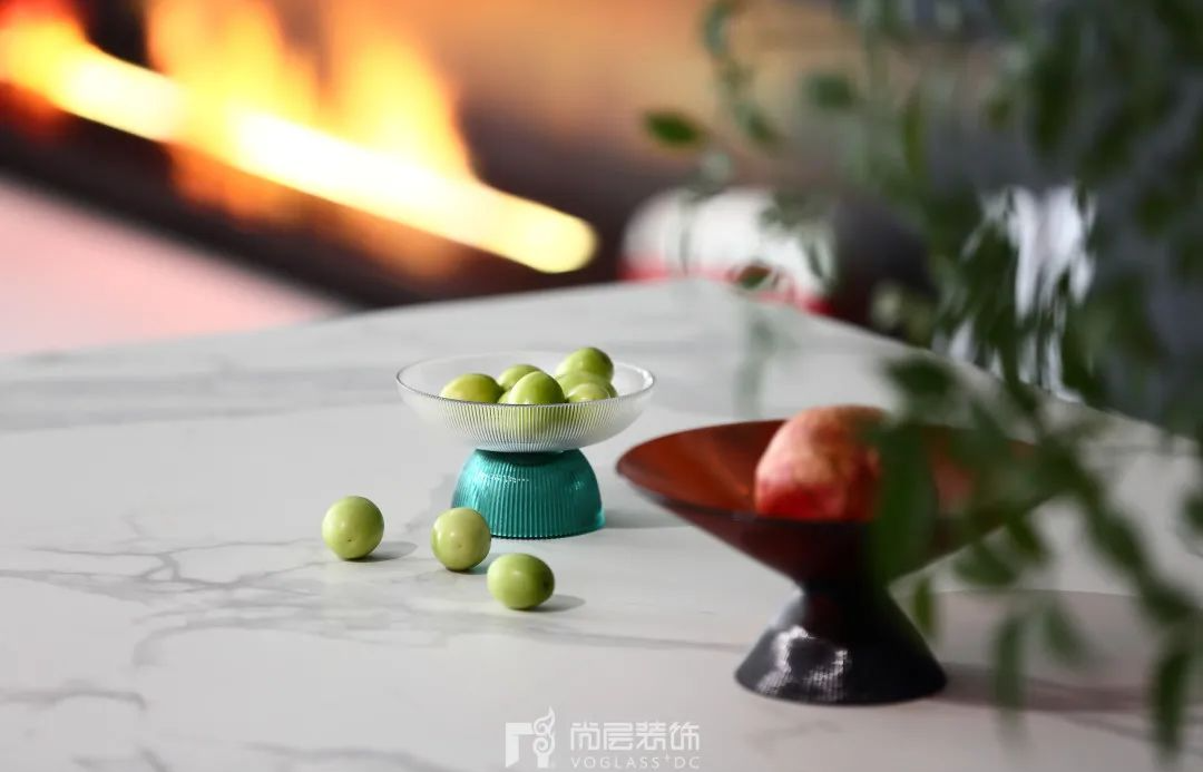 实景呈现：淡雅轻奢别墅落地，玩转黑白灰空间色彩！