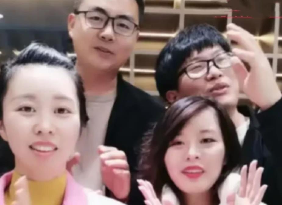 奇奇|真有爱！田静弟弟清早陪伴悦悦一起玩棋，其乐融融画面超温馨