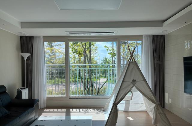 别人家天天都乱,她家有俩娃还能一尘不染,收纳空间,一定得留够