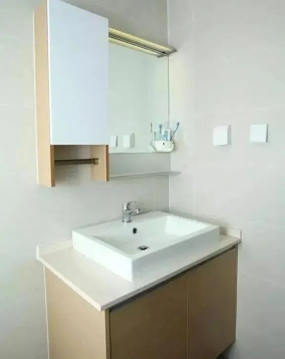 108平新房13万装，朋友一进门先愣住，毕竟客厅太与众不同了