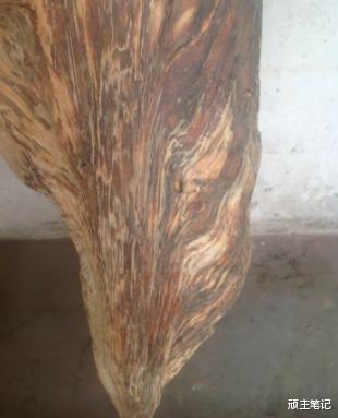 琥珀|这不是我们小时候点火用的吗?现在怎么被车成了手串还那么漂亮!