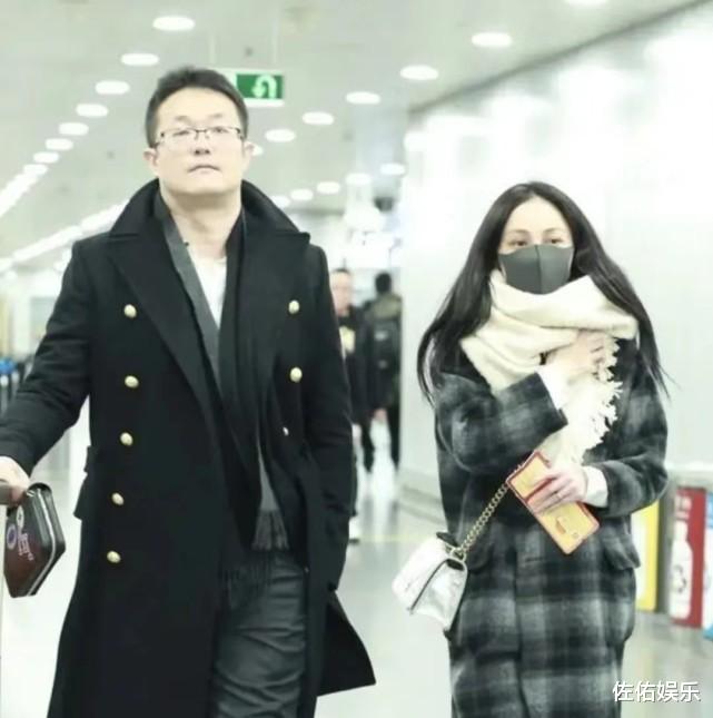 陈紫函|姚笛不修边幅独自做核酸，身材纤细引人心疼，和老公婚姻关系成谜