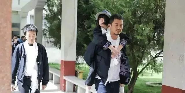 李嫣|李亚鹏结婚生娃,而李嫣已经有六个兄弟姐妹了