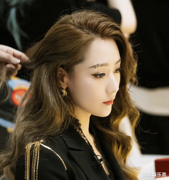 白冰|白冰:被取向成谜的渣男伤透了心,离婚后复出,努力做个坚强妈妈