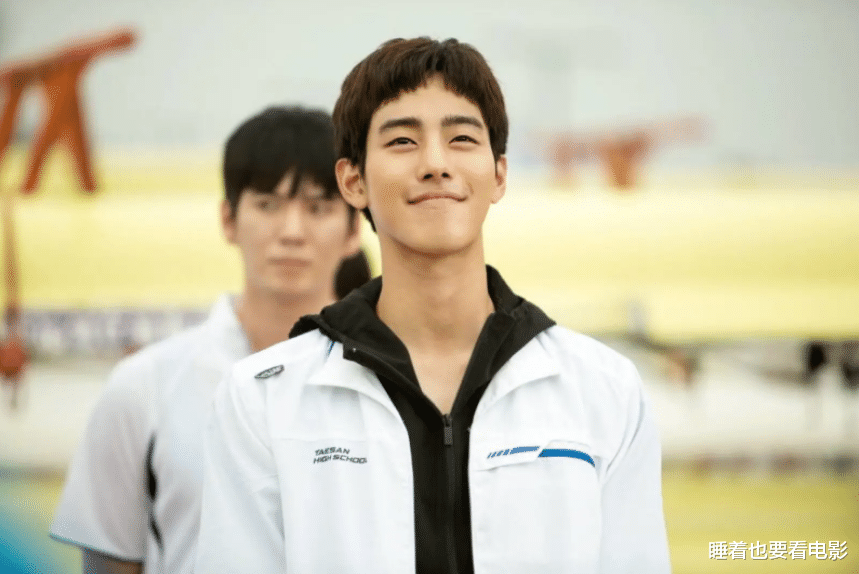 安孝燮|安孝燮《社内相亲》双重造型显魅力！被曝即将出演韩版《想见你》