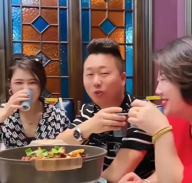 武穴女子孕期自杀,死后脚上的绳子存疑,网传被一女子和其夫逼死