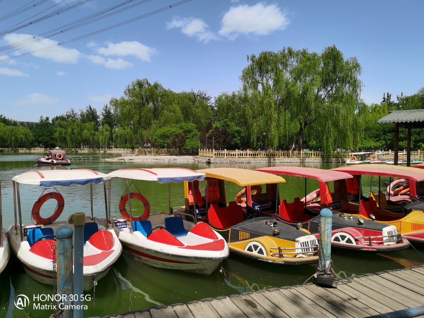 荣耀30|荣耀30测评：有颜又能拍