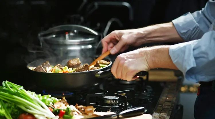 这种气味危害大,小心别让它进入家门!