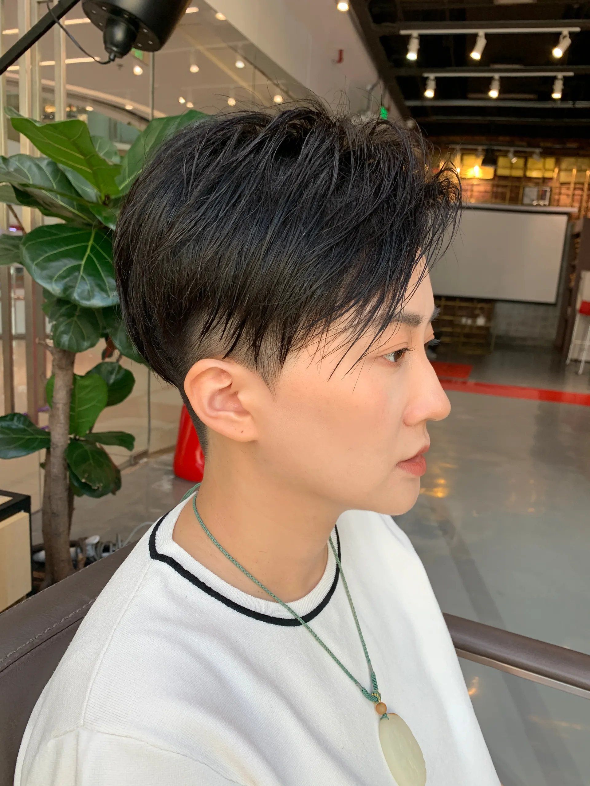 直男 流行时尚发型有哪些？这十几款别错过，让你美的大不一样
