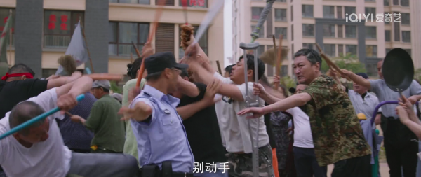 李大为|这部去英雄主义的警察剧，把人脑瓜子都吵疼了