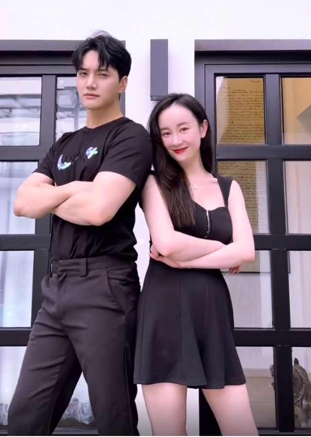 张檬|张檬现身医院做产检，小腹明显凸起孕味浓，小五贴心搀扶想生女儿