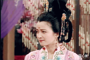 赵明明|“不会抛媚眼”别硬演， 5位女星告诉你，媚眼是骨子里自带的