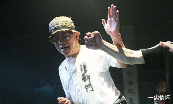 梁小龙|梁小龙徒弟发博辟谣,网友也指出疑点,“出轨”属无稽之谈?