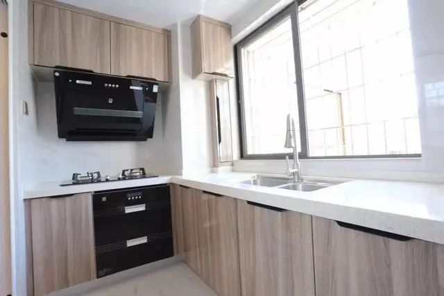 这是老公用30万装修的新房，客厅太美了，沙发特别不一样