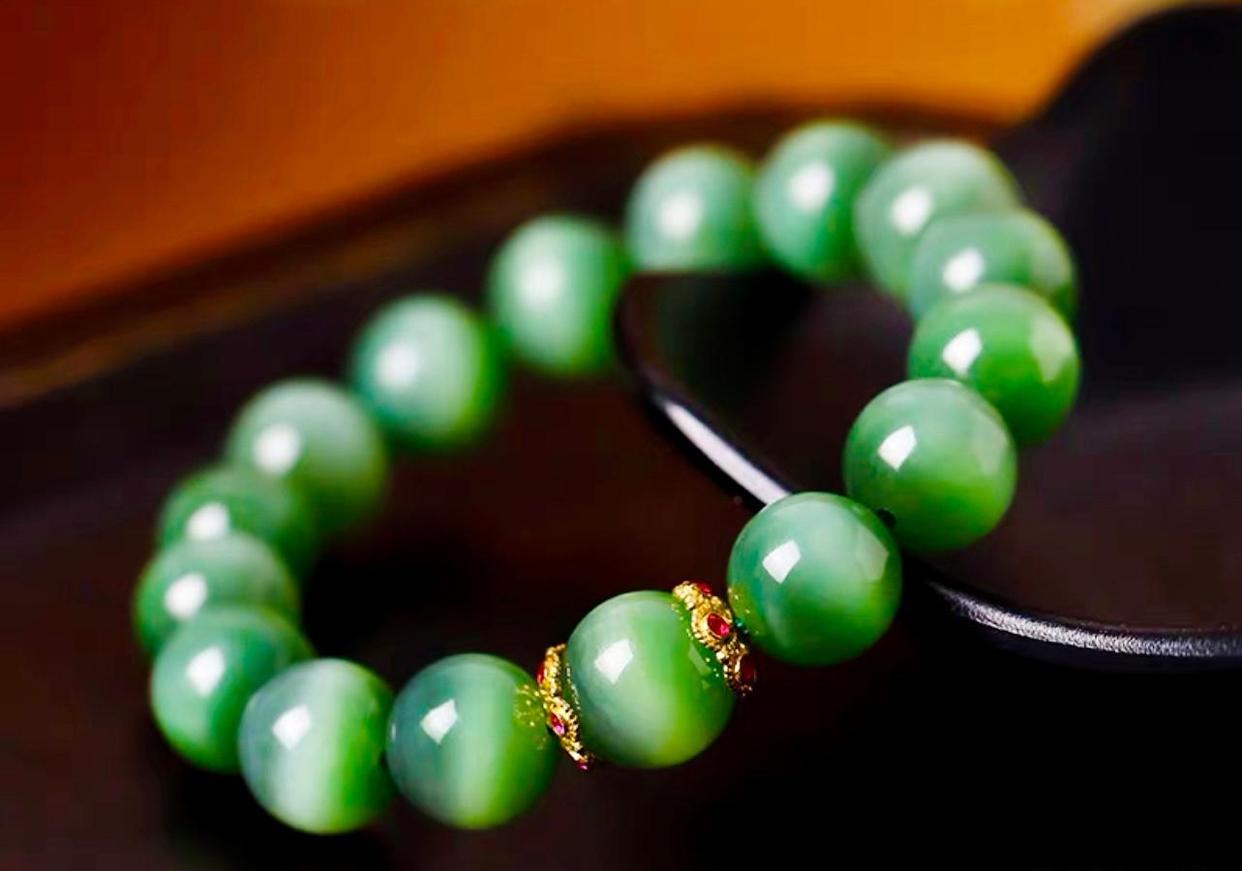 文玩|文玩市场寒冬，大量玉商转行！为什么和田玉价格却依旧保持坚挺？