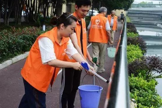 |从“糟老头”逆袭到“渔老头”，他们做好护河“啄木鸟”~