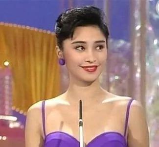 |李克勤卢淑仪，相恋13年，被宠29年，世人羡慕的爱情样子莫过如此