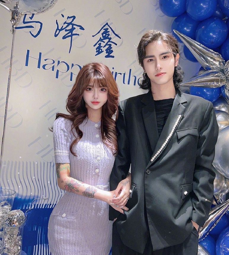 韩安冉|韩安冉23岁“三婚三离”，离婚后疯狂接单敛财