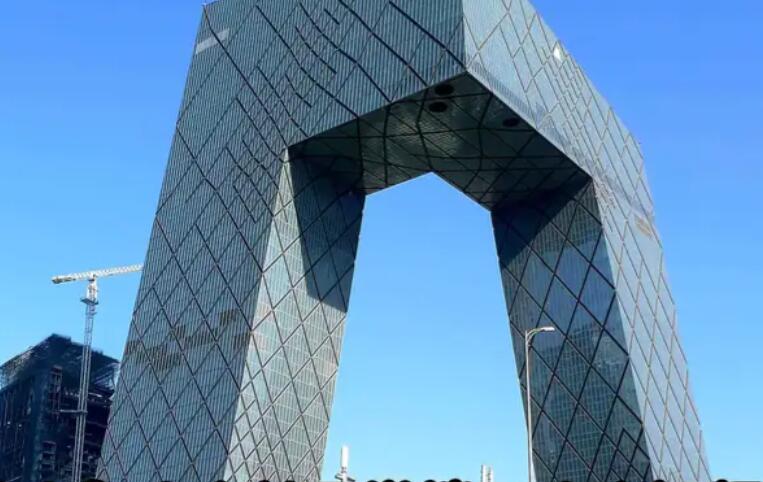 李嘉明|演员李嘉明指责电视收费乱象的背后是电视台没落、电视机商业革新