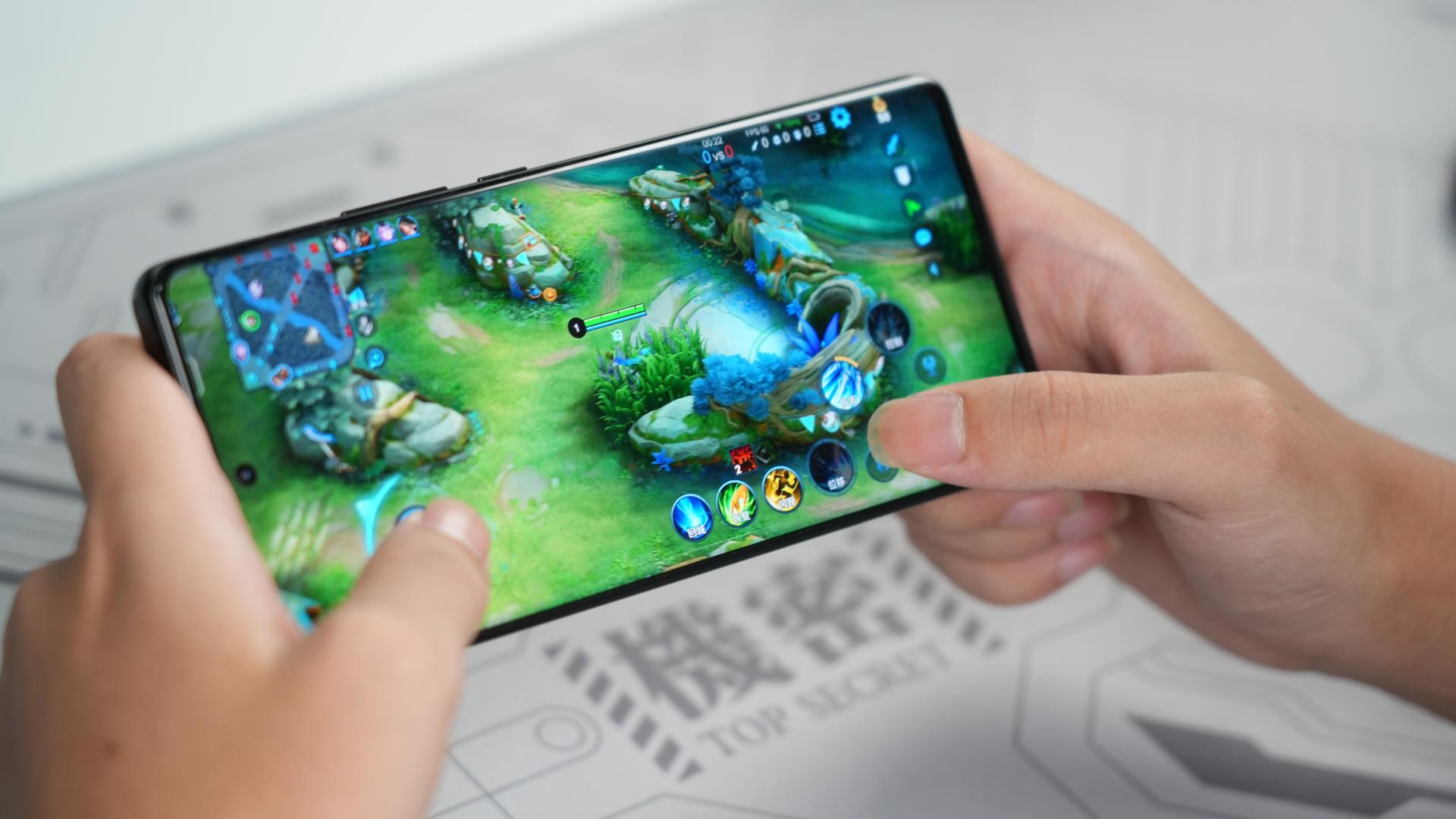 CPU|realme GT2探索版和iQOO10哪个好？