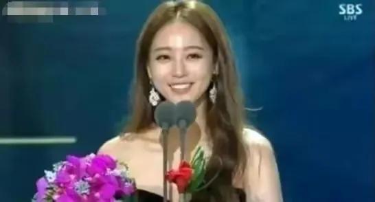 韩艺瑟|无谓男友曾是牛郎 南韩富婆韩艺瑟不仅冻龄更是堪称现实版千颂伊