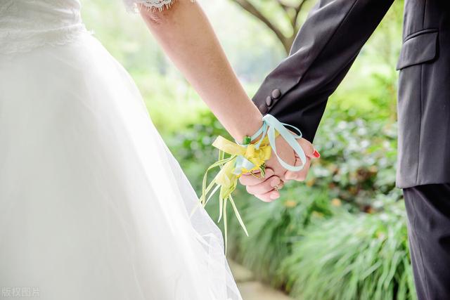 跟第三者再婚后,才明白婚外的爱情,不过是一场廉价交易!