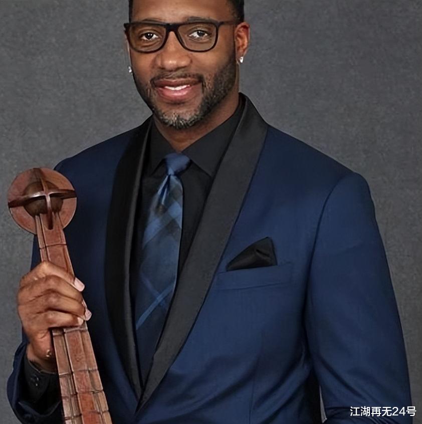 强如麦迪当年第九顺位被选中,排在他前面生涯成就如何?两位FMVP