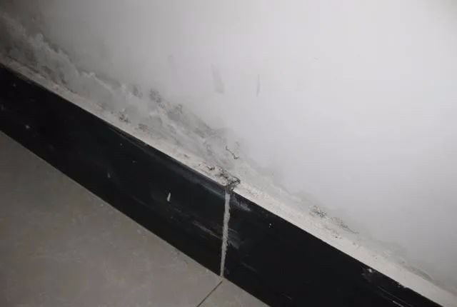 卫生间装修少做了这一步，就算是防水和过门石做得再好，也都白搭