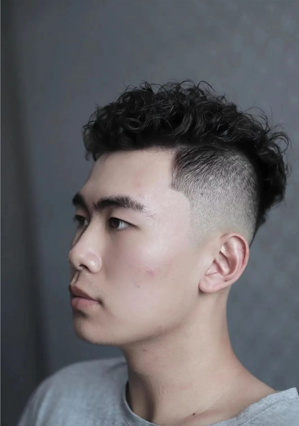 丝袜 今秋换发型，就选这4种，想不帅都难