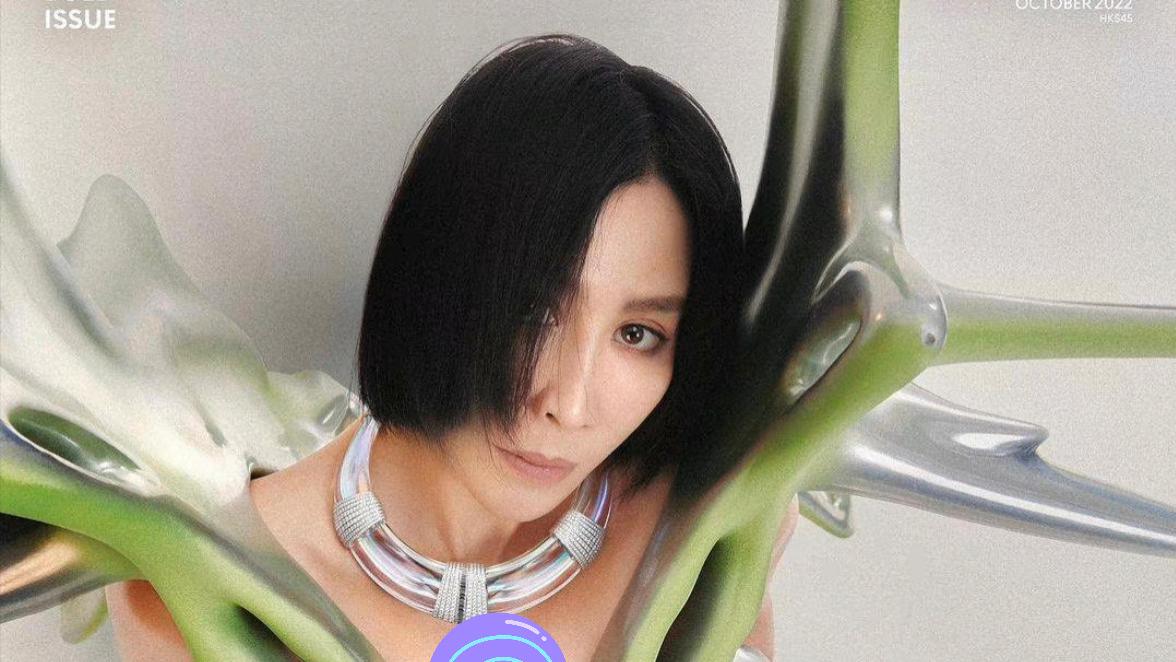 那英|刘嘉玲最新封面短发造型撞脸那英，眼睛、脸型和角度，越看越像