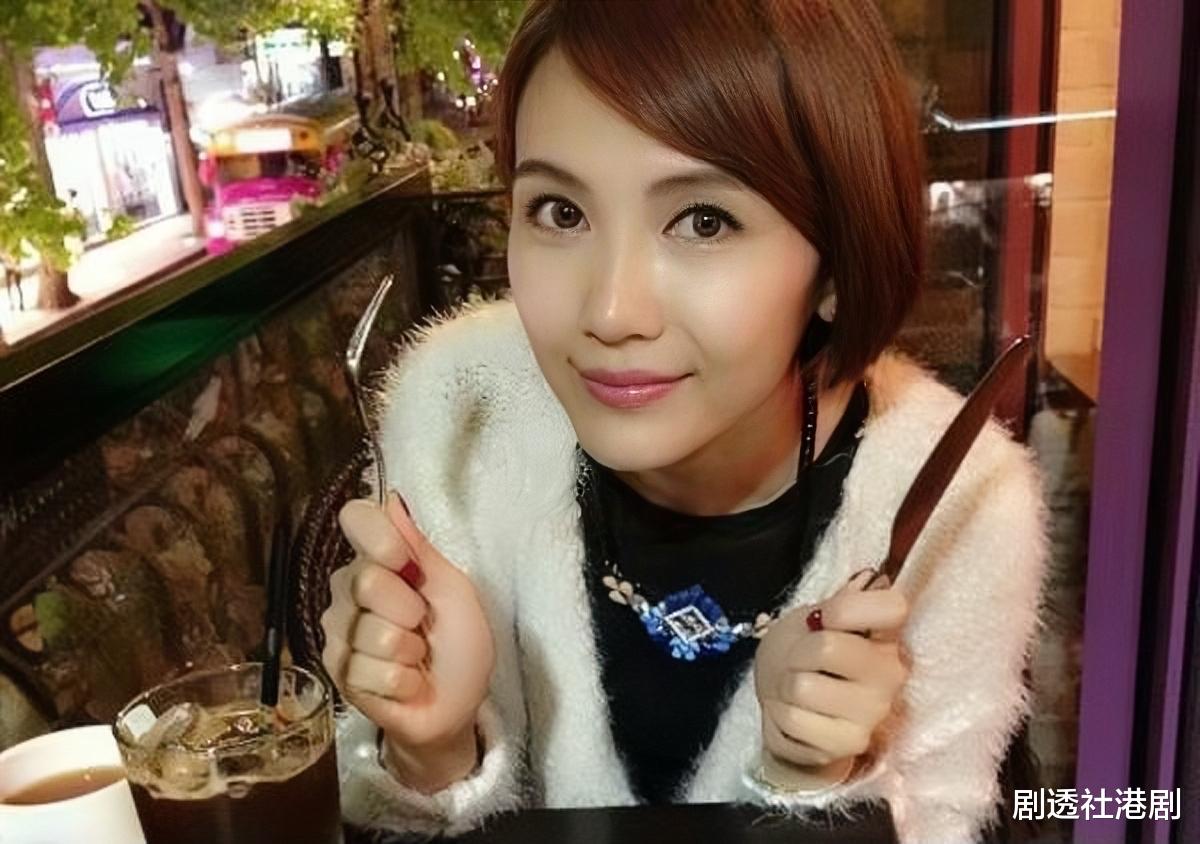 豪门|嫁入伪豪门！香港知名女星宣布离婚，未获女儿抚养权感伤心