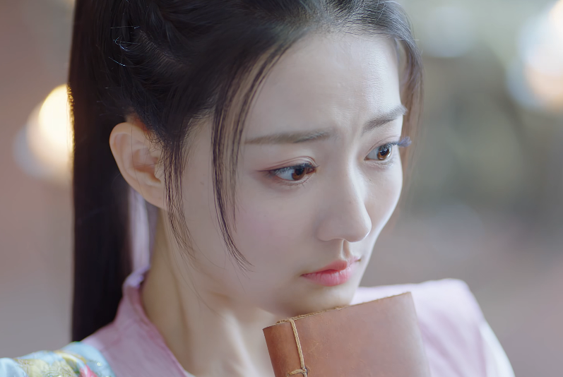 陈紫函|《月歌行》大火：躲过了徐璐，我却被47岁特别出演给惊艳了