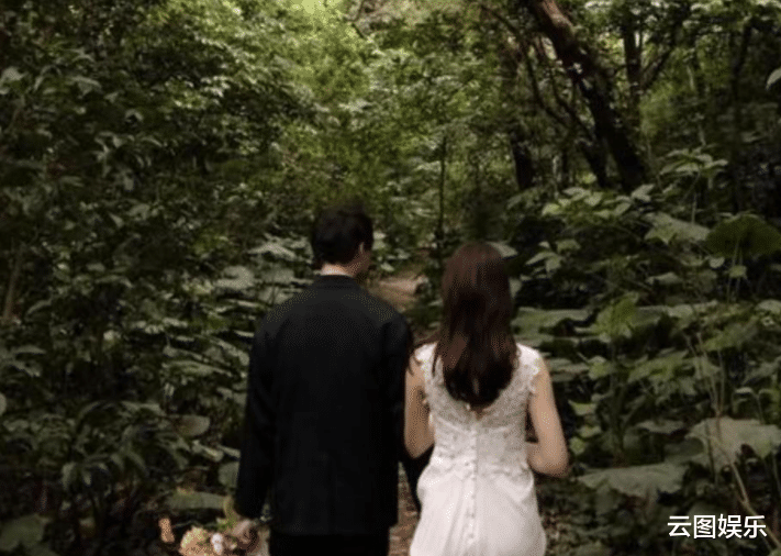 吴业坤|知名港星携日本妻子到内地,游山玩水太惬意,女方演员出身颜值高