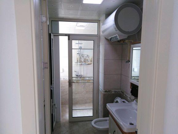 硬装花了6万装好,就差家具家电,朋友看后都劝说软装多花钱布置