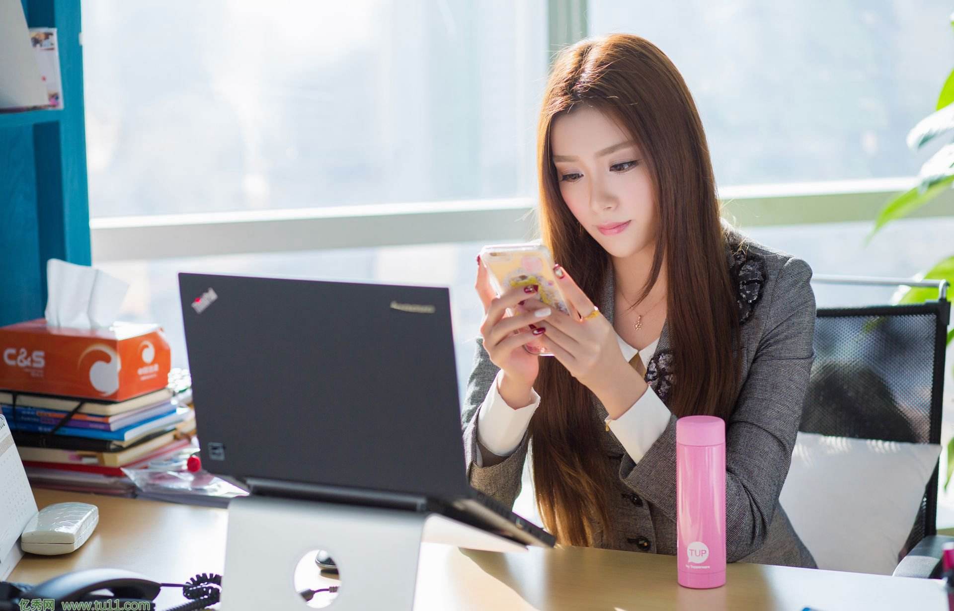 |不想巴结领导,又怕被排挤?那你必须掌握比人情世故更重要的能力