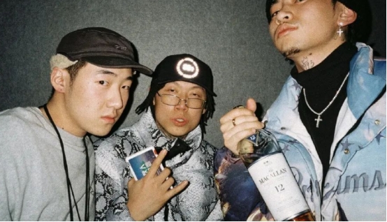 capper|Capper参加节目，场外还有乃万、方圆的事，难怪被黑