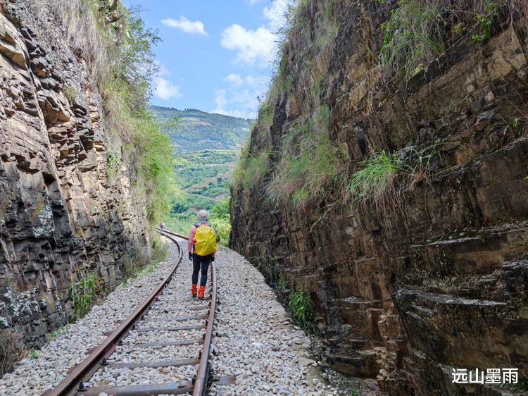 徒步|徒步百年滇越铁路之八(上):徐家渡至竹山镇,赏南盘江边的风景