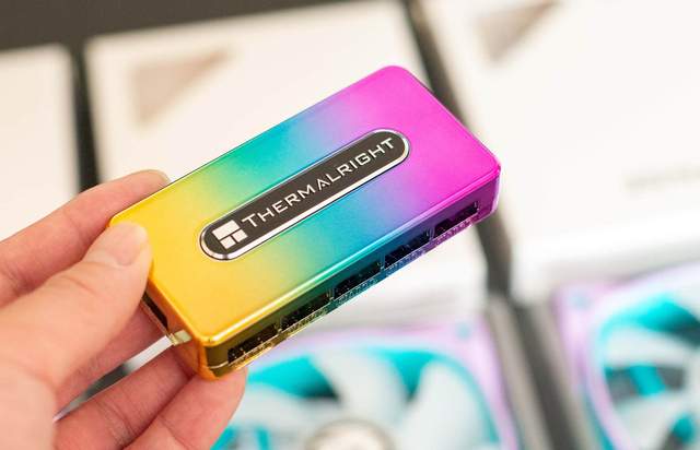 苹果|散热器上看电影,这是什么神操作?自带显示屏的泽洛幻瞳风冷 散热器