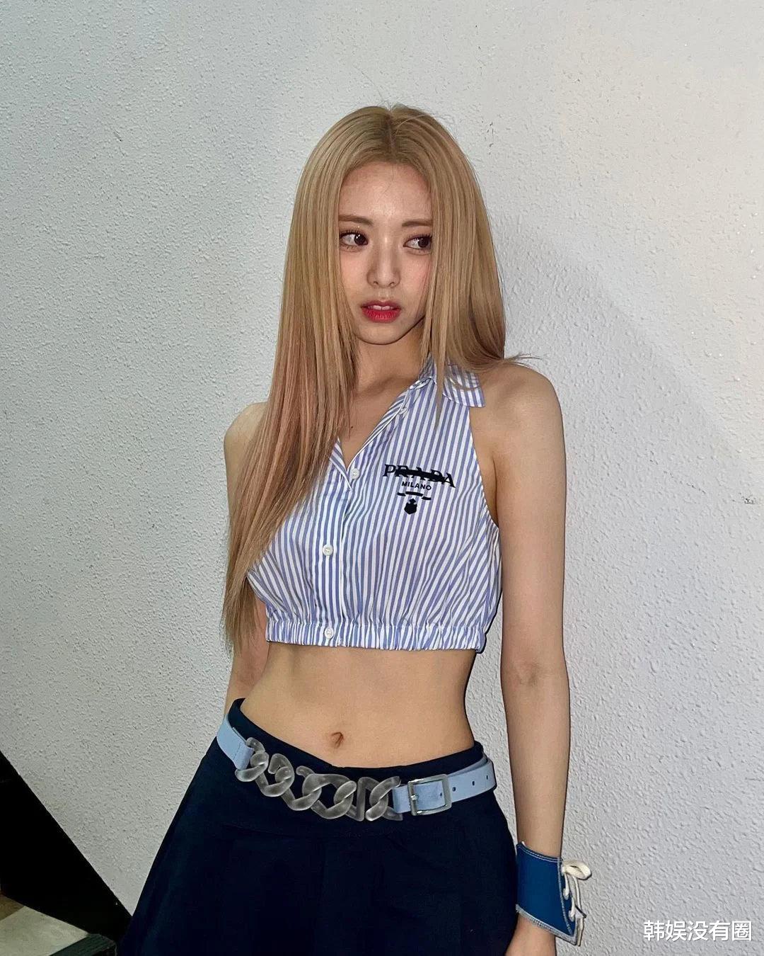 音乐会|是“人间芭比”啊！ITZY申有娜晒后台私照，大秀纤细腰肢