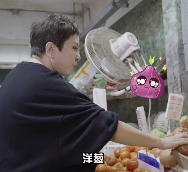向太|向太暂停直播带货，带保镖去菜市场买菜引热议，还巧遇好友邵美琪