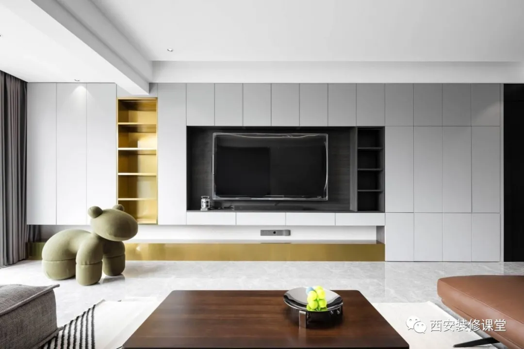 客厅与阳台彻底打通,区域划分怎么做?