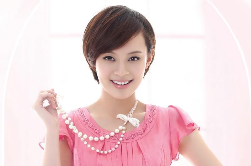 孙俪|主持人曾问孙俪年入千万为何不给父亲买房,她说:我凭啥给他买