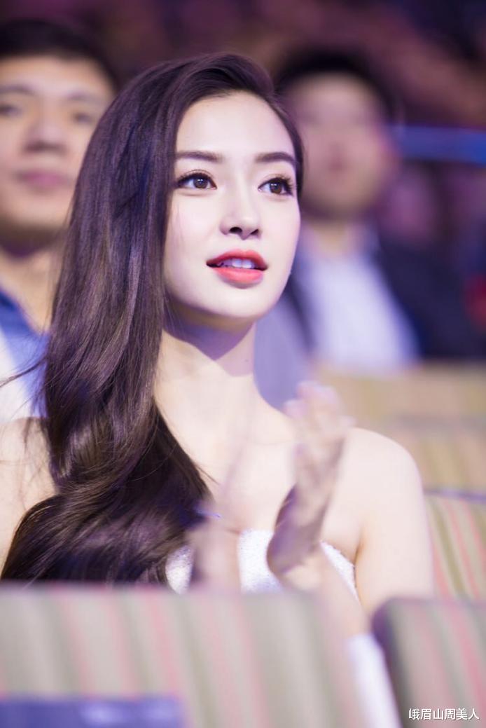 美容 脸上有这3种“标志”的女人，别再留长发了，短发会更女神有气质